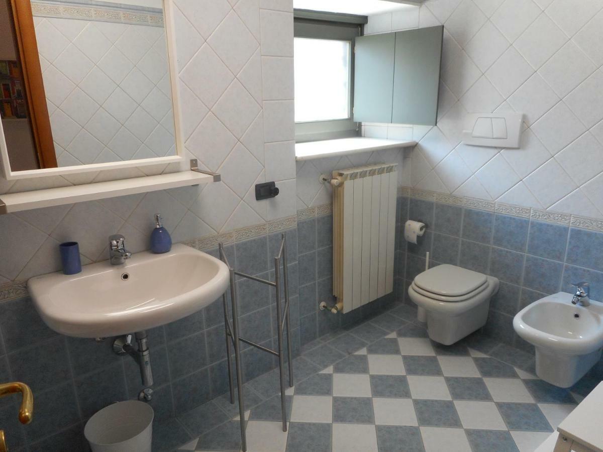 Borgo Antico Rooms Self Check-In Bergamo Bagian luar foto