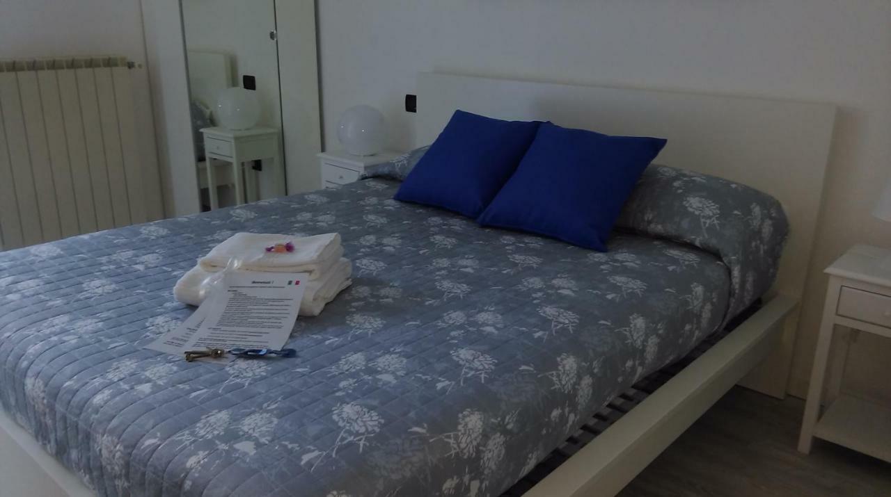 Borgo Antico Rooms Self Check-In Bergamo Bagian luar foto